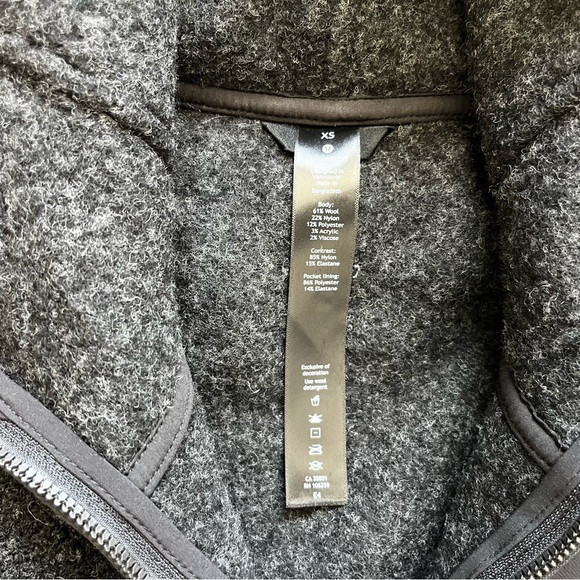 LULULEMON Tundra Trek Full Zip Jacket Size XS Comfy Stylish Modern Minimalist - Picture 3 of 6